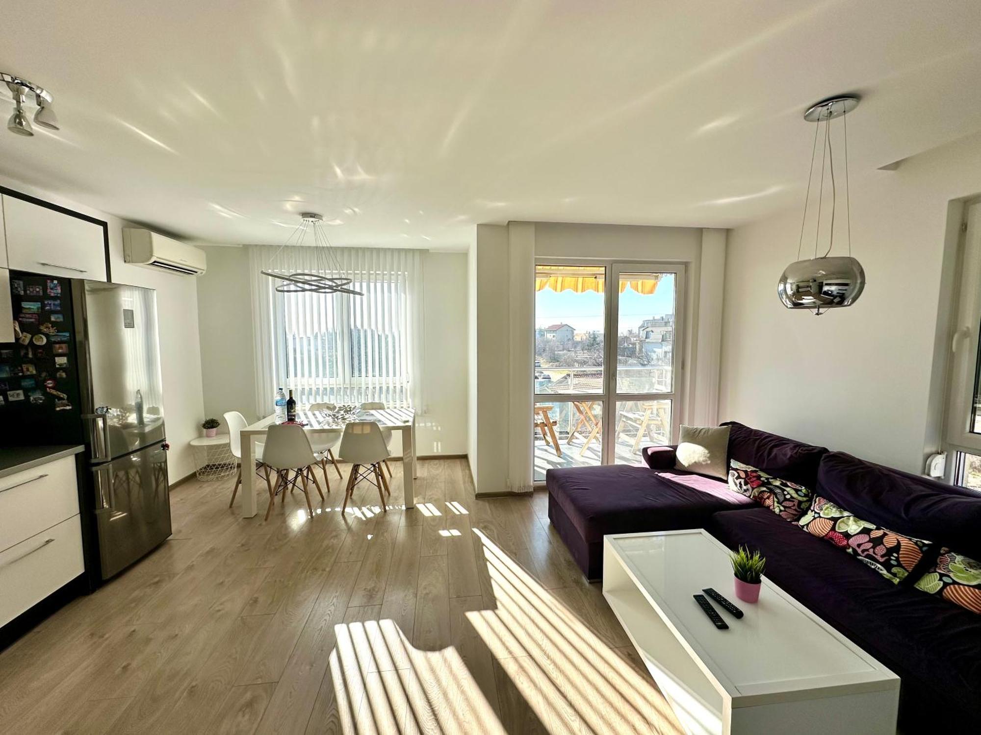 Briz Apartment; 2 Bdr; 6 Guests; Private Parking Варна Экстерьер фото
